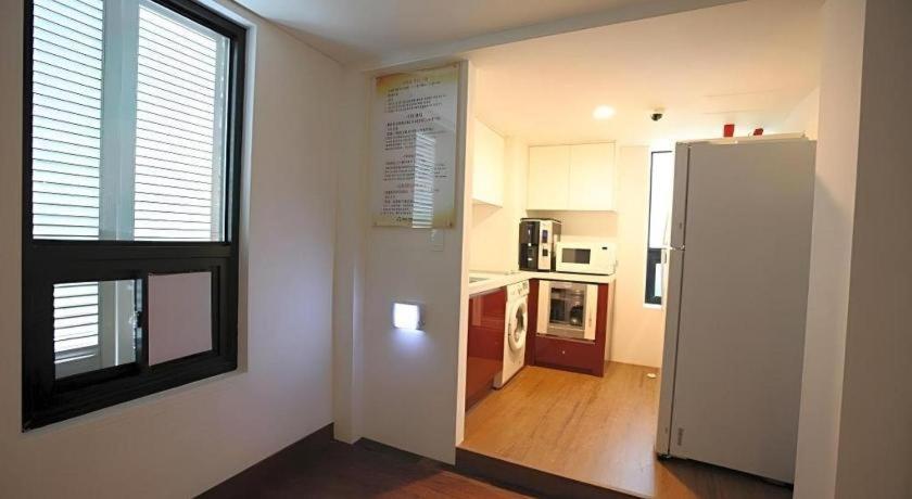 Myeongdong Mom House Hotel Seoul Exterior photo